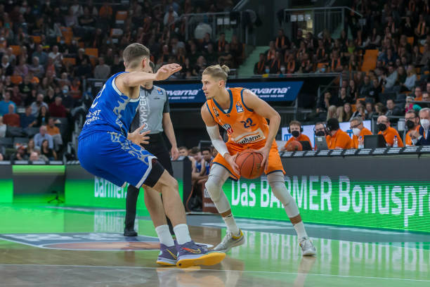 准的头球将 准的头球将